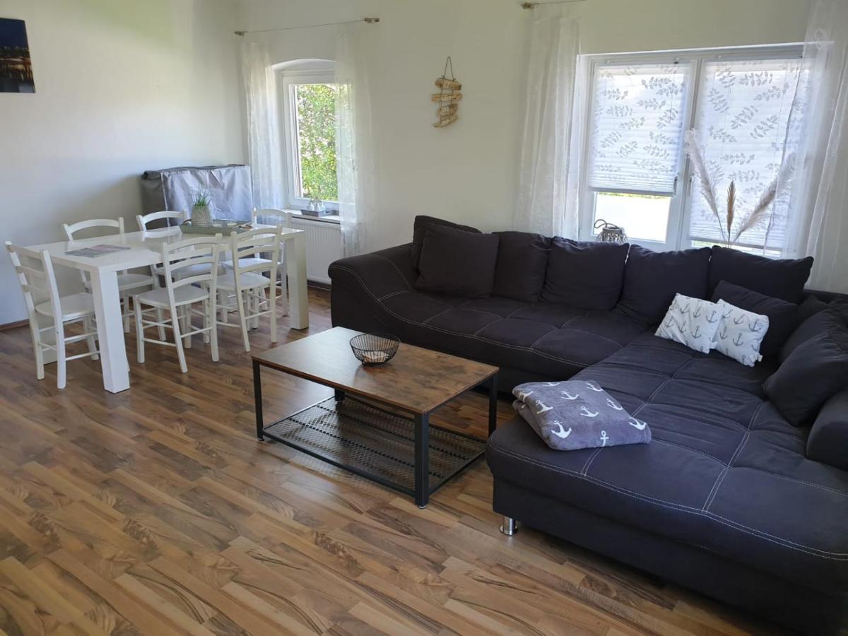 Gemuetliche Haushaelfte Mit Garten Und Terrasse Фленсбург Екстериор снимка